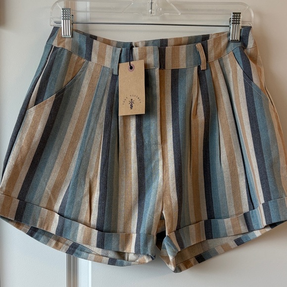 knot sisters Pants - Knot Sisters Multicolor Striped Shorts